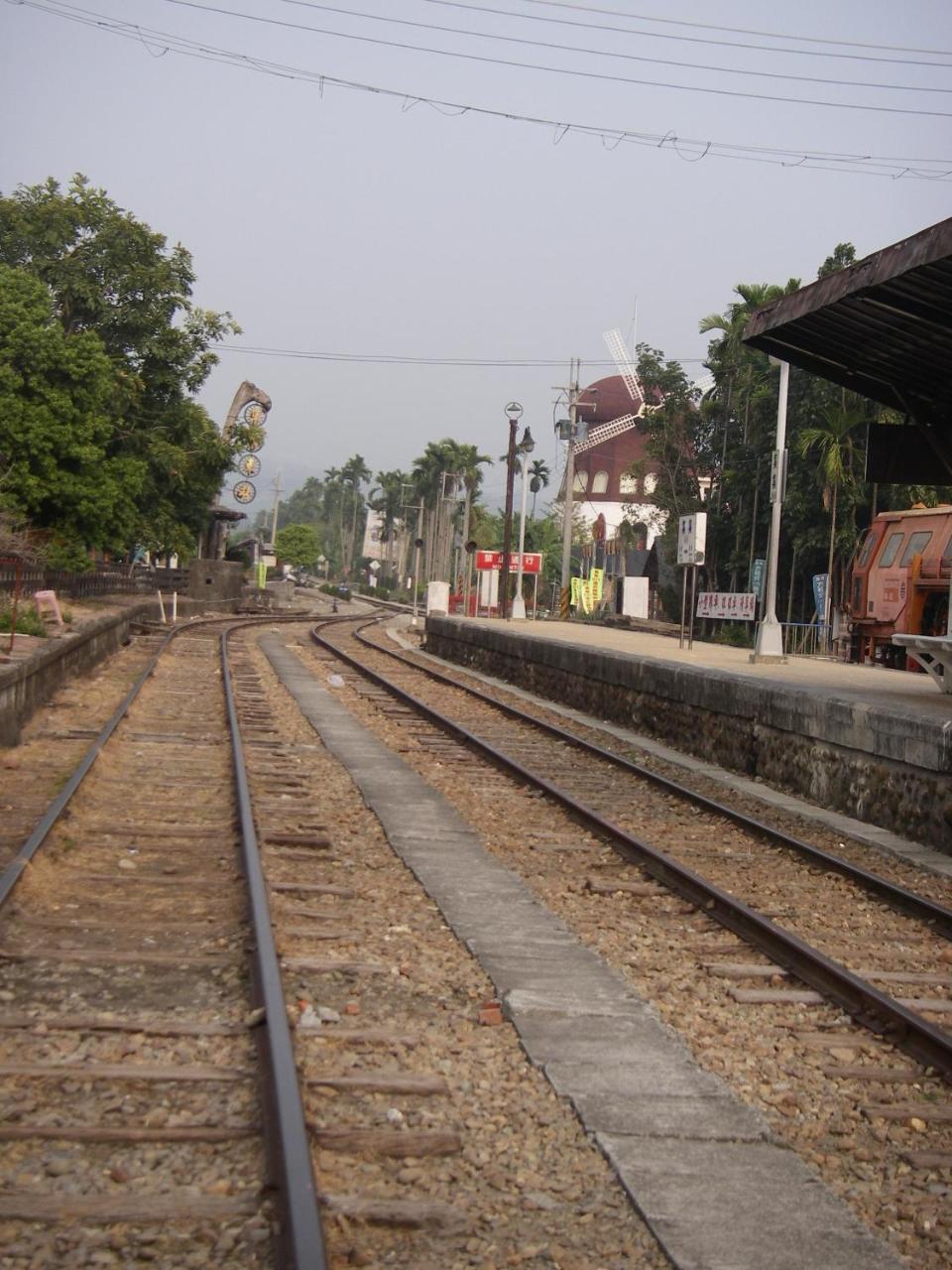 Chong Er Ya She Homestay Jiji Exterior photo